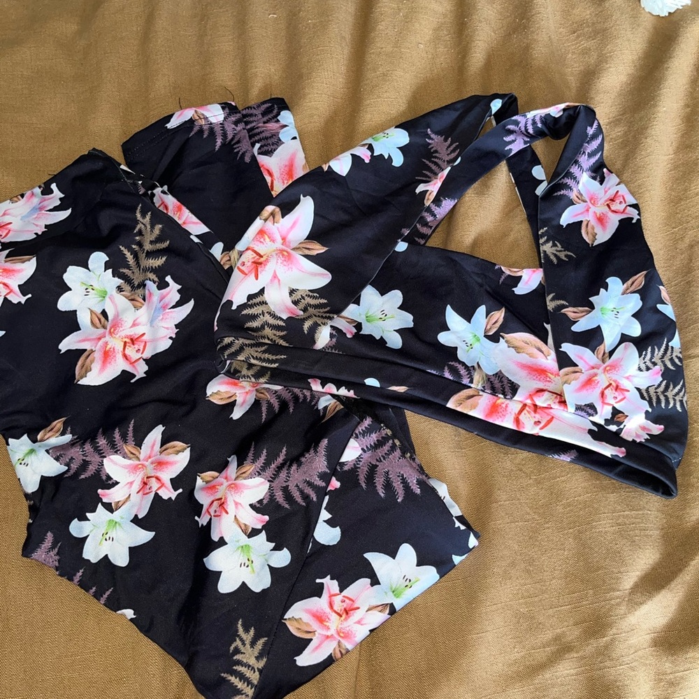 Women’s lightweight workout outfit